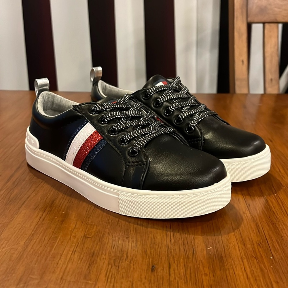 Tommy Hilfiger Rae Sparkle Basic Shoes Sneakers new Youth Boys or Girls Size 3